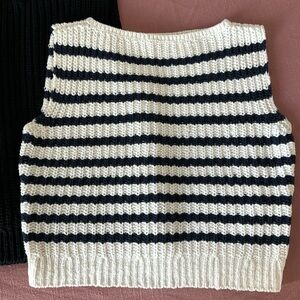 Abercrombie & Fitch Slash Shaker Tank sweater XS (3)